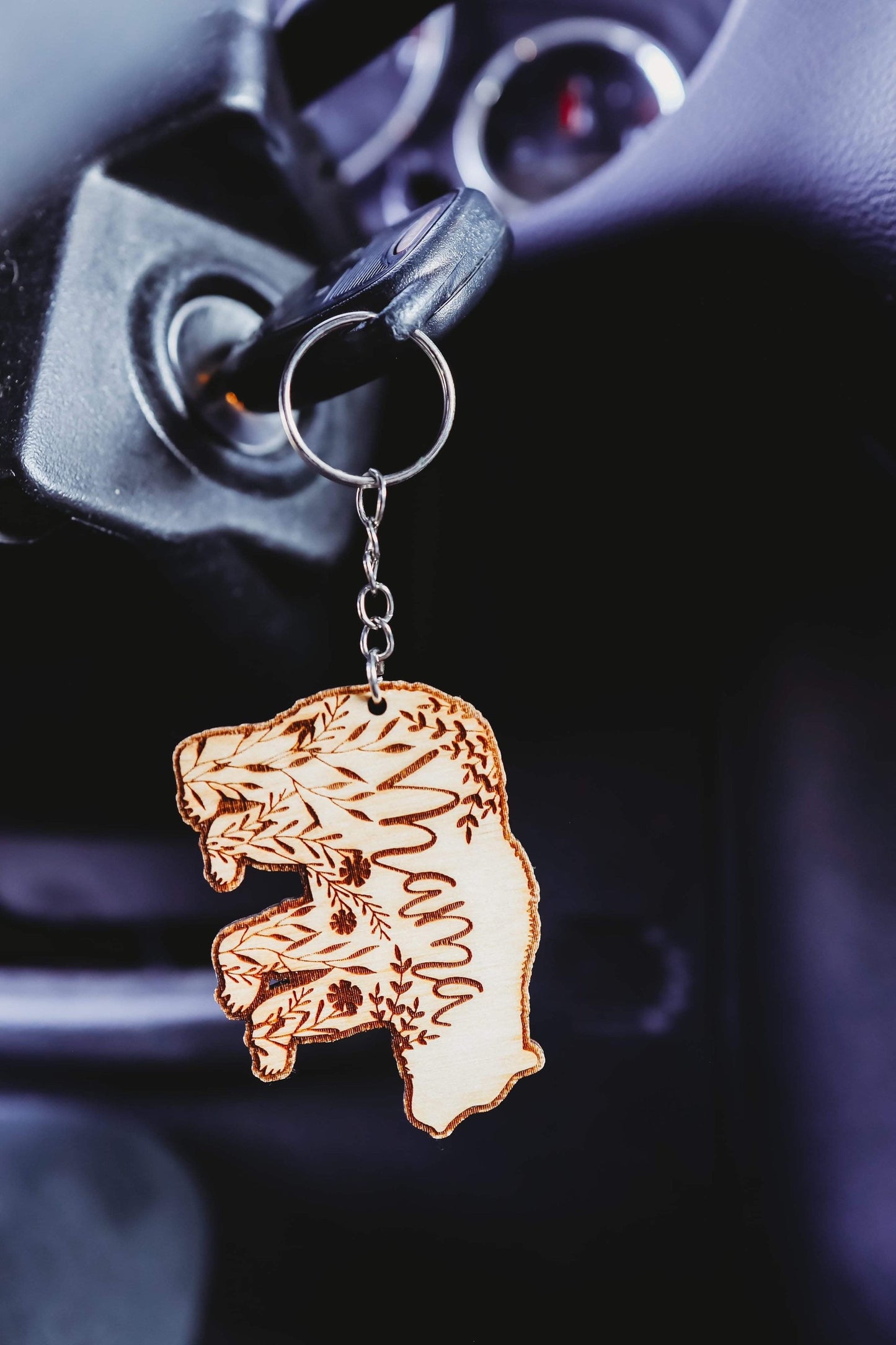 Mama Bear Wooden Keychain Sustainable Gift For Mom, Wooden Floral Mama Bear Keychain Christmas Present For Wife