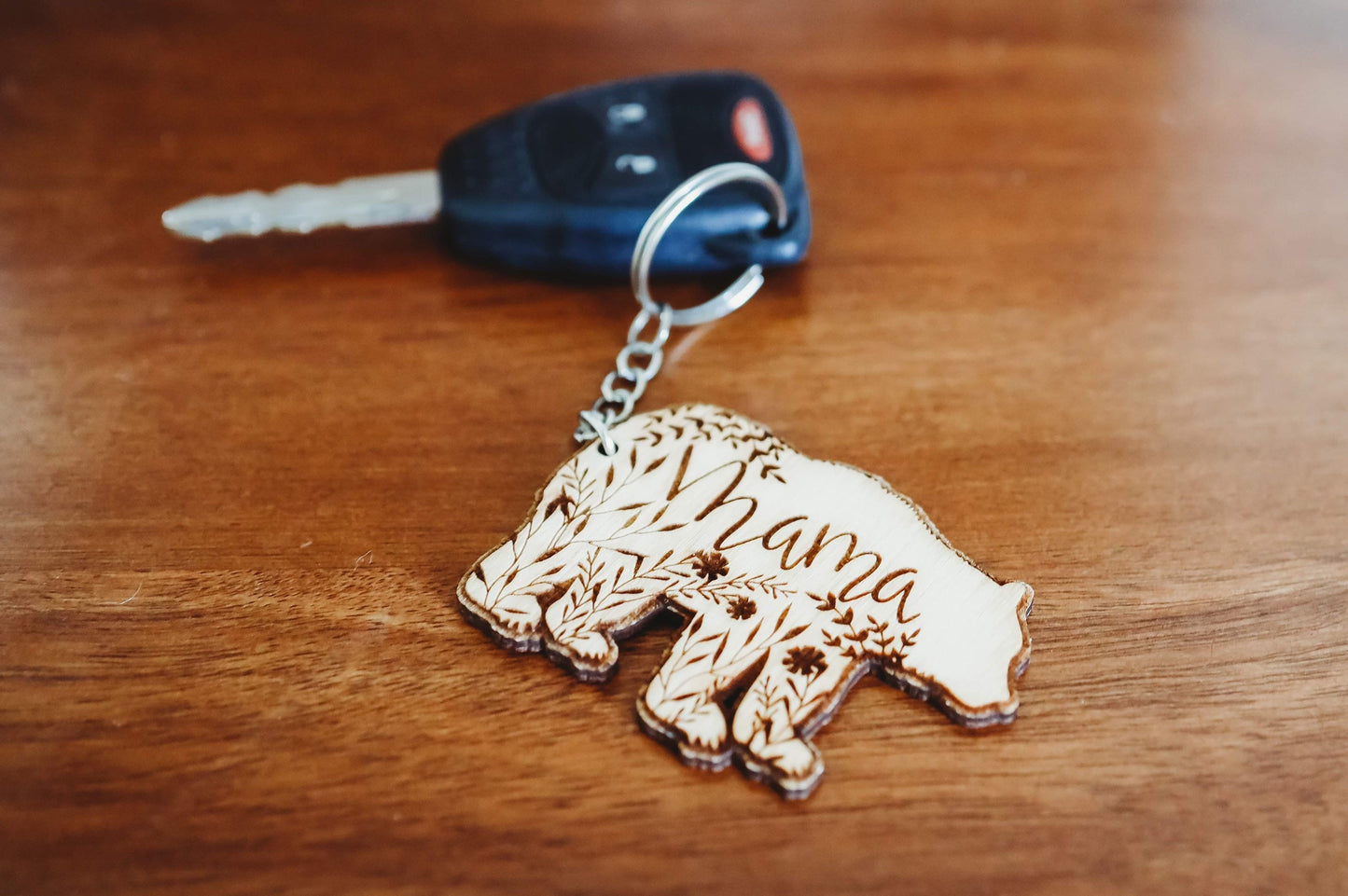 Mama Bear Wooden Keychain Sustainable Gift For Mom, Wooden Floral Mama Bear Keychain Christmas Present For Wife