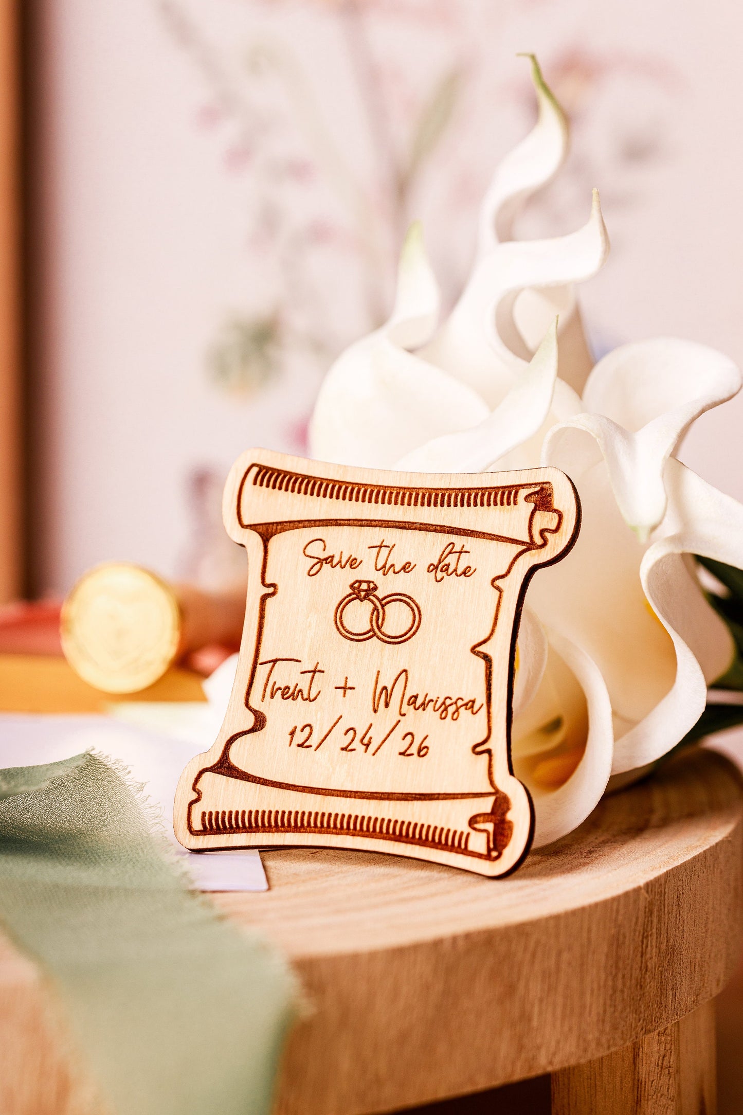 Custom Wooden Royal Wedding Save The Date Magnets For Wedding, Vintage Retro Wooden Wedding Invitation Save The Date Wedding Scroll