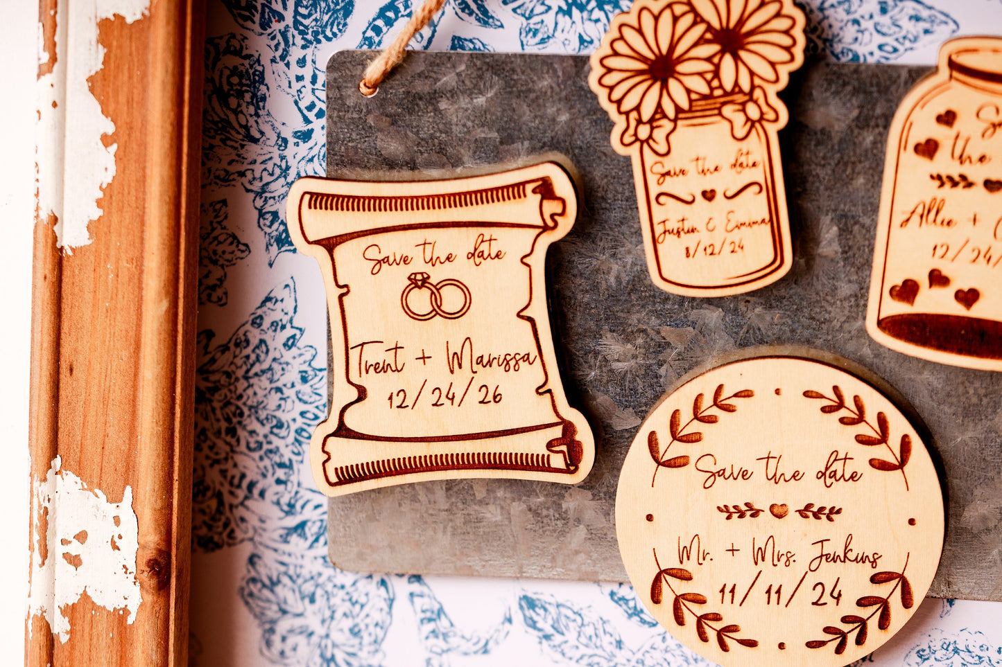 Custom Wooden Royal Wedding Save The Date Magnets For Wedding, Vintage Retro Wooden Wedding Invitation Save The Date Wedding Scroll