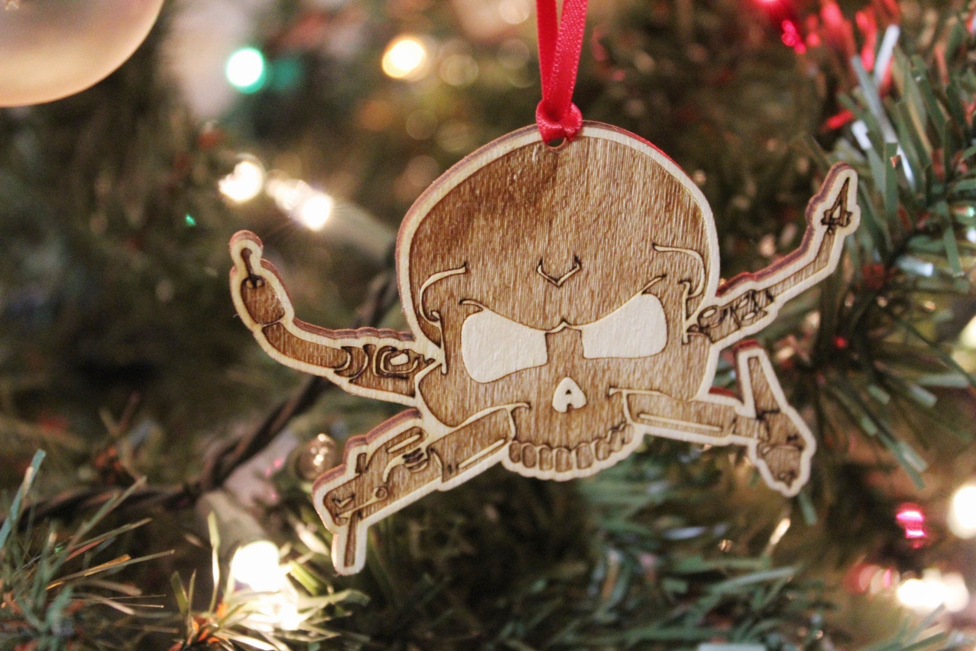 Welder Skull Christmas Ornament Gift For Him, Welders Skull Wooden Engraved Ornament Gift for Welder Dad