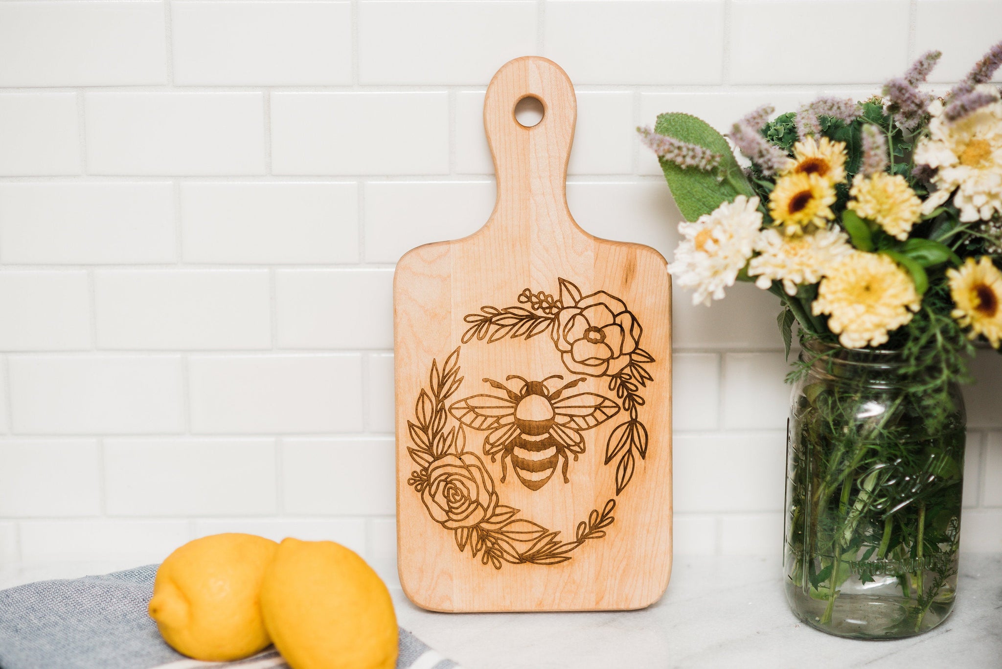 Cute Floral Honey Bee Cutting Board Gift For Bee Keeper, Flower Honey Bee Serving Board Kitchen Decor Gift For Her