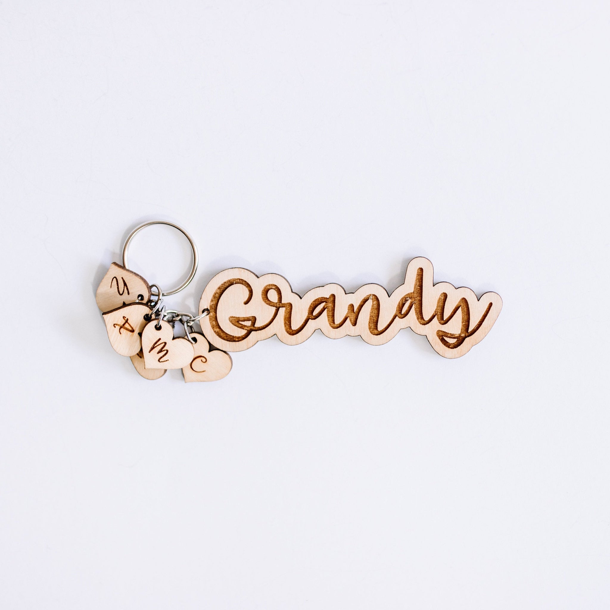 Grandy Wooden Initial Heart Keychain Gift For Grandma, Mother’s Day Wood Child Initial Heart Keychain Charms Gift For Grand Mother