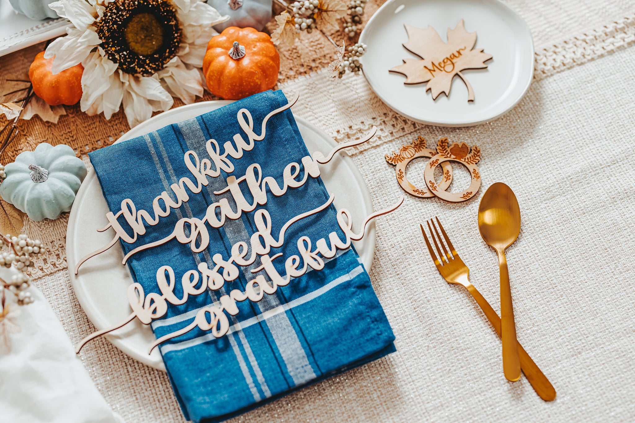10 inch Thankful Grateful Blessed Gather Thanksgiving Dinner Placards For Large Gatherings, Thanksgiving Dinner Table Decor For Holiday