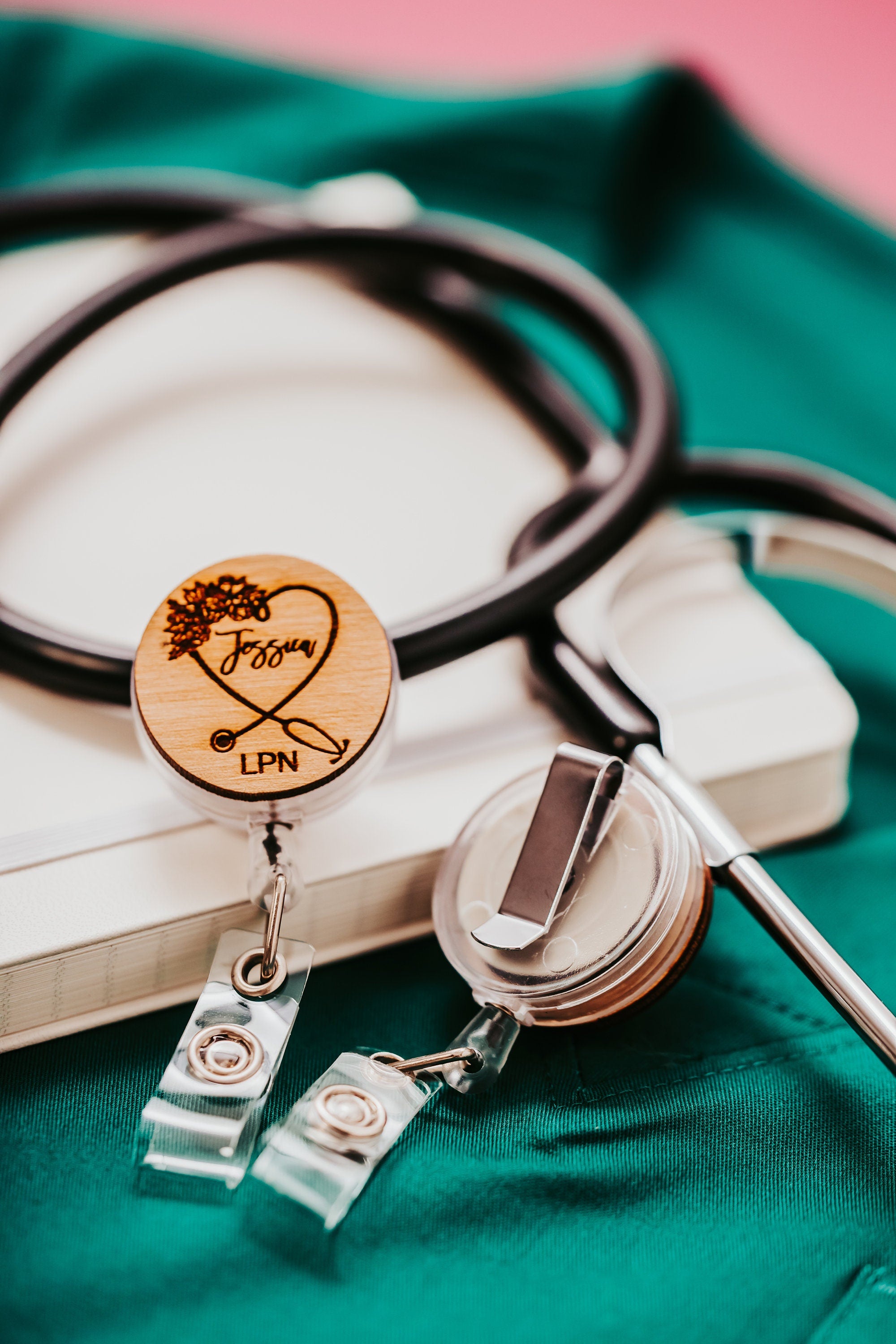 Stethoscope ID Tag - Heart Steth Floral Pink - Steth Tag / ID Tag / Nurse  Badge/ Carabiner / Badge Reel / Nurse Gift / Doctor Gift